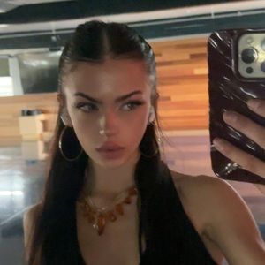 Meet your Posher, Mckenna